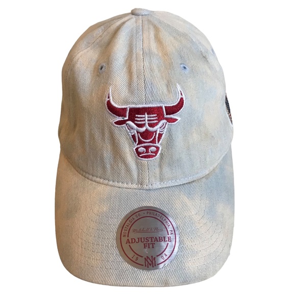 Chicago Bulls Hat Mitchell And Ness Adjustable Baseball Cap NBA Acid Wash Denim - Picture 11 of 13